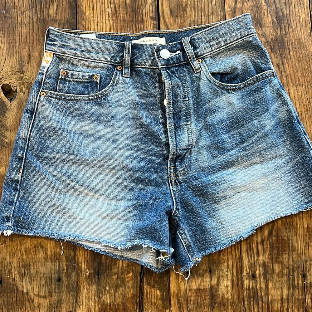 PAC Sun high waist, butterfly shorts